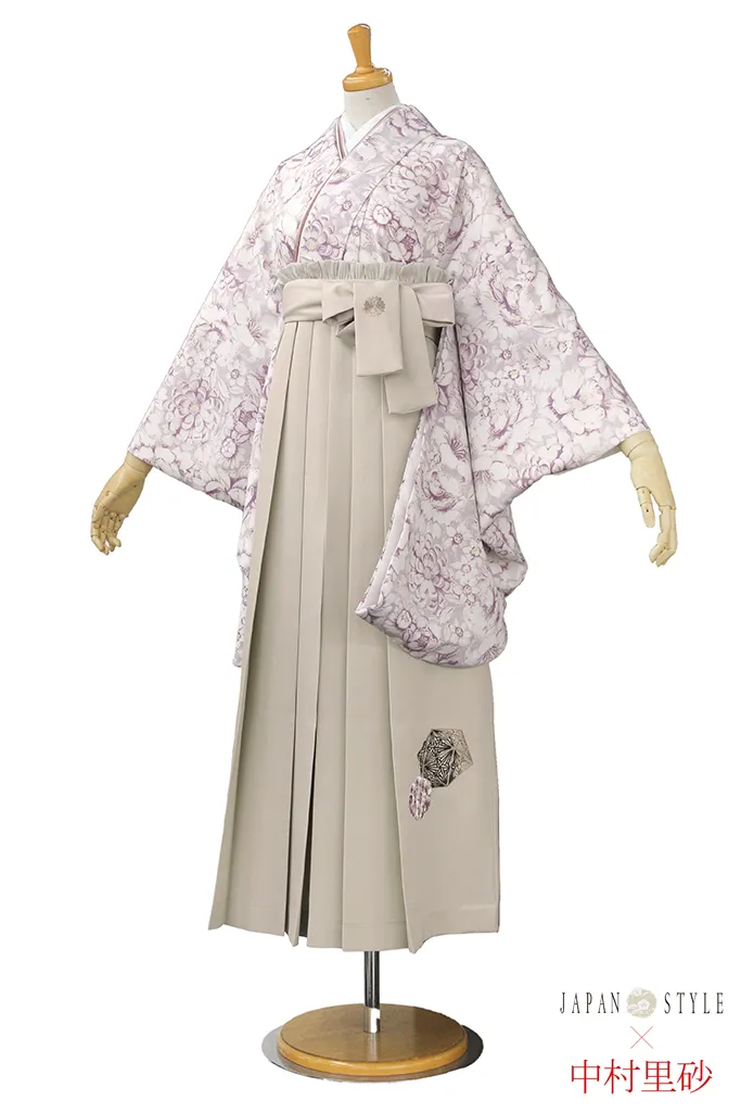 TAKAZENのレンタル袴 JAPANSTYLE×中村里砂ブランド袴　くすみカラー古典　薄ピンク/淡い色　乱菊柄/総柄　かわいい　ガーリー【通販可】R24053