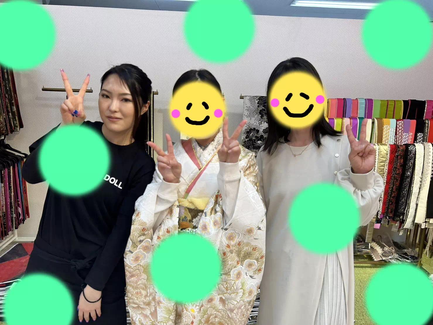 TAKAZEN神戸店　成人式　お振袖　レンタル　古典　キラキラ　上品　白　金　イマドキ