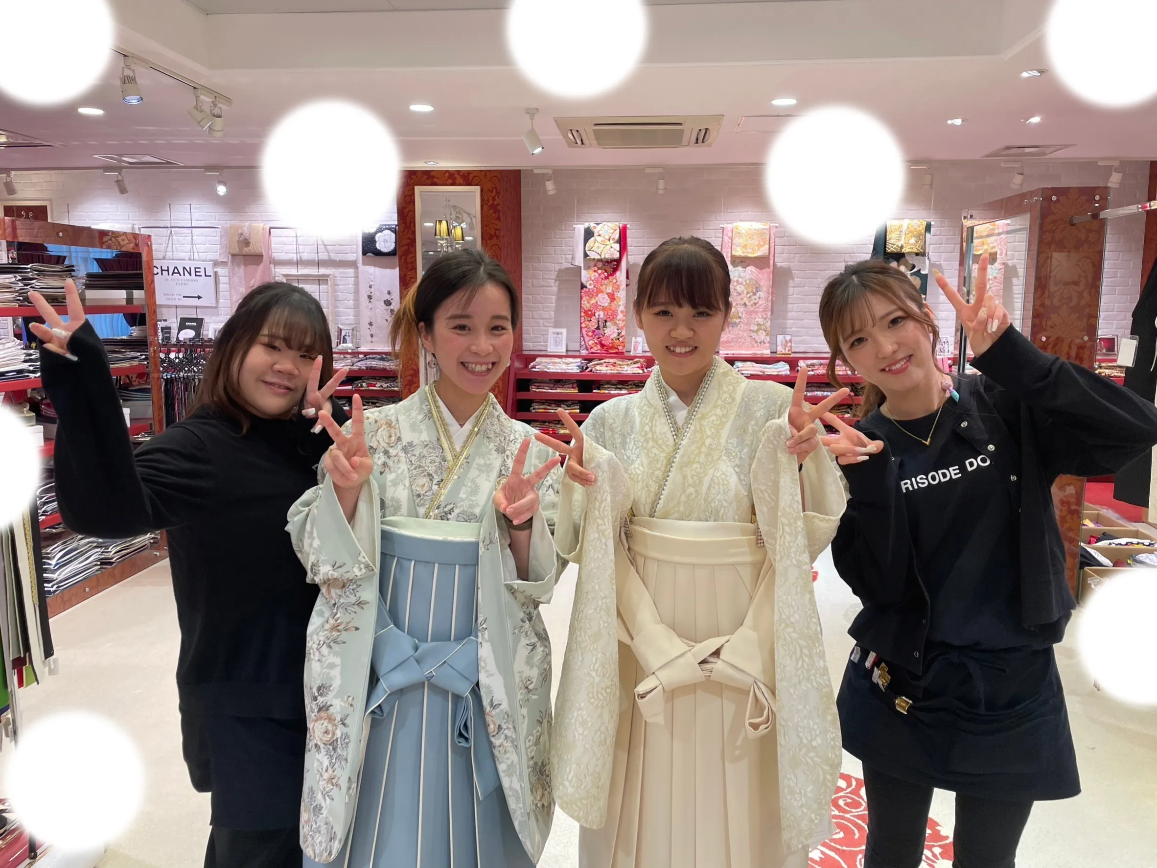 【TAKAZEN大阪梅田本店】♡21日　大阪梅田でイマドキくすみカラーの淡色シミラールック袴姫ちゃん♡