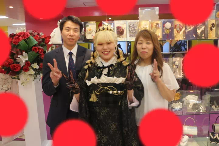 TAKAZEN神戸三宮店　前撮り撮影会　イマドキ　カワイイ　コディネート　振袖　レンタル　くすみ　派手　キラキラ　かわいい　おしゃれ　イマドキ　成人式　総レース　黒　レース　ヴィンテージ