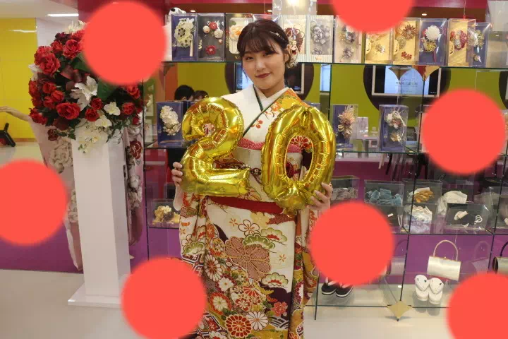 TAKAZEN神戸店　古典　赤色　前撮り撮影会　イマドキ　カワイイ　コディネート　振袖　レンタル　袴　