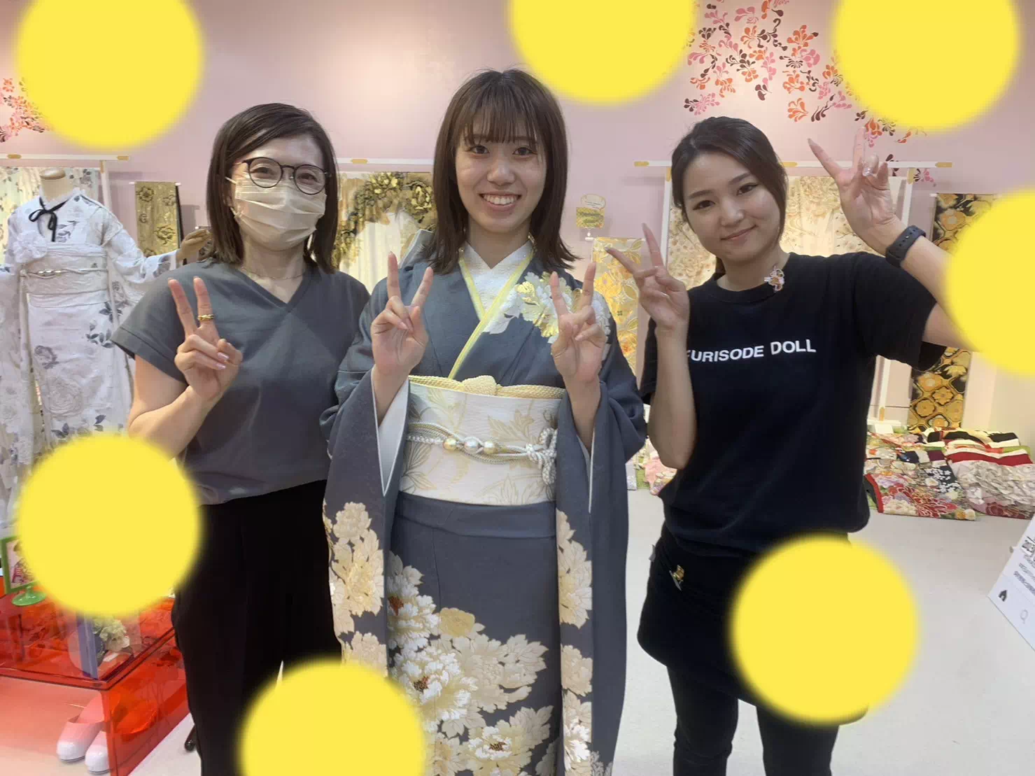 TAKAZEN神戸三宮店　前撮り撮影会　イマドキ　カワイイ　コディネート　振袖　レンタル　袴　ヴィンテージ　グレー　シンプル　ハタチ　オススメ　明石　芦屋　尼崎　西宮　神戸市