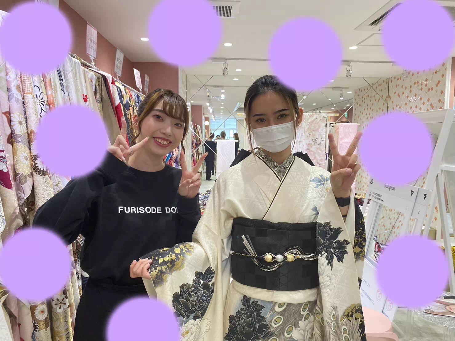 【TAKAZEN姫路店】☆加古川市　振袖レンタル　白×黒と孔雀柄がカッコイイヴィンテージスタイルのお振袖のご紹介☆
