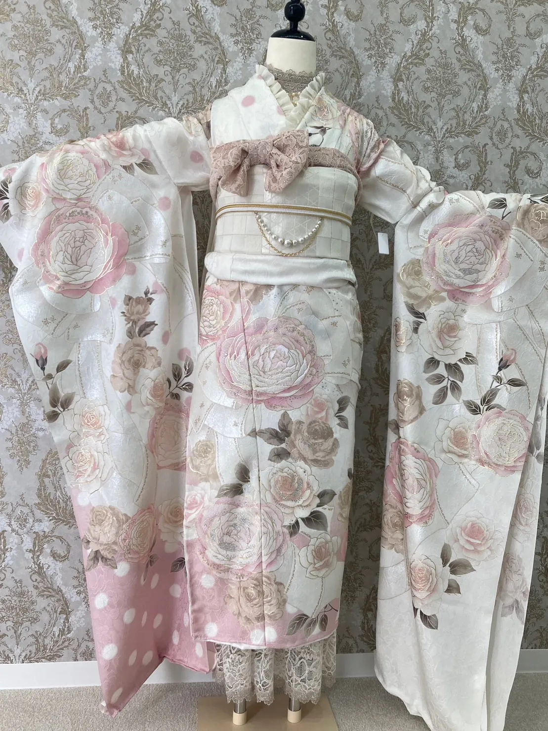 振袖レンタル　奈良　橿原　かわいい　おしゃれ　個性派　かわいい　くすみ　イマドキ　ヘップバーン　