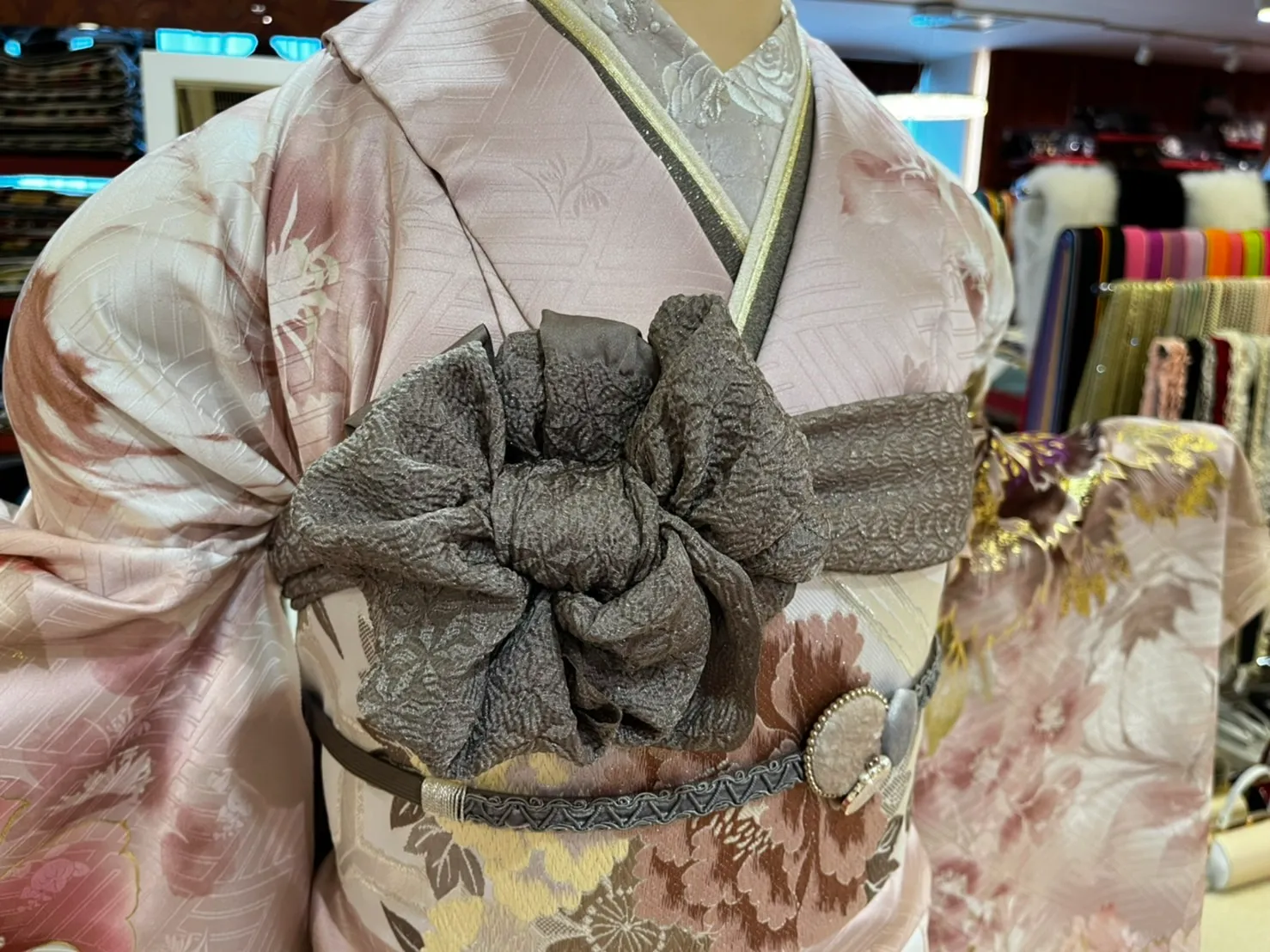 振袖　レンタル　池田エライザ　ピンク