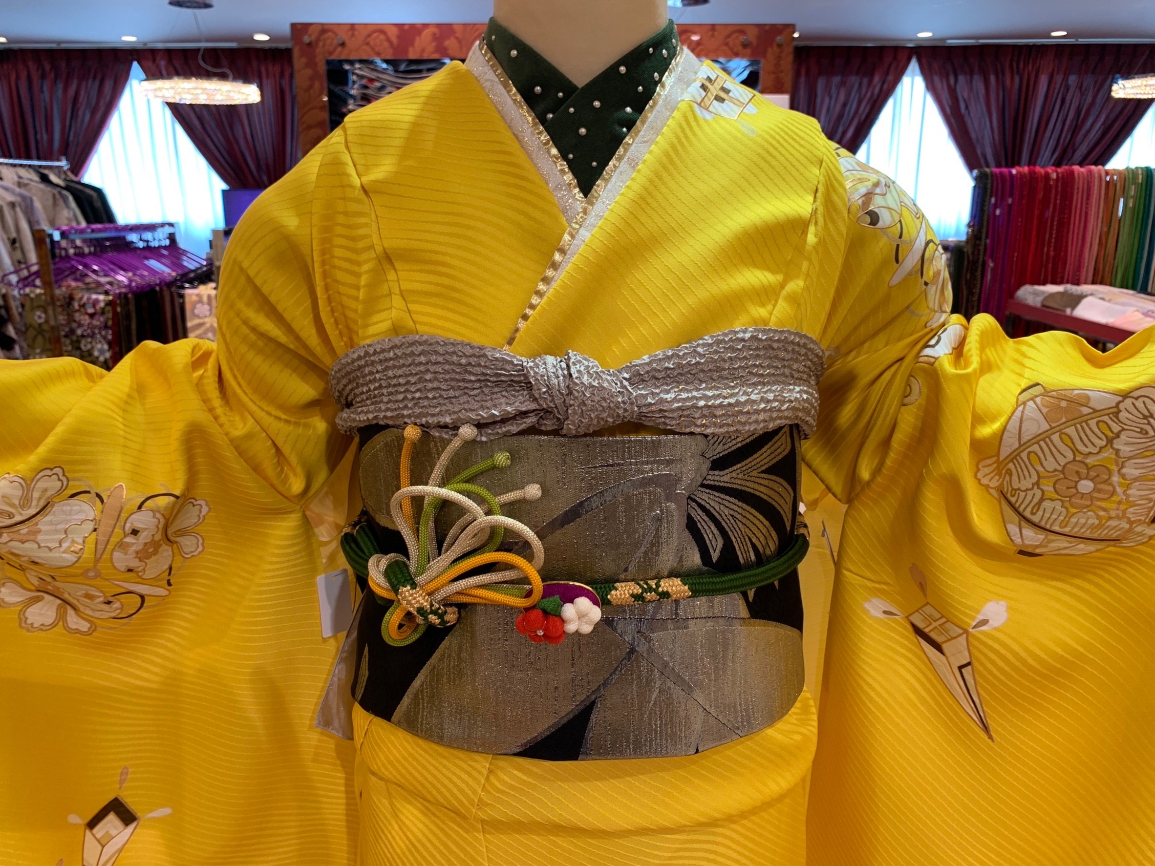 振袖レンタル　奇抜　個性派