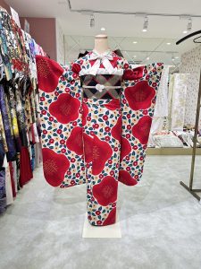 TAKAZEN姫路　2024年姫路市成人式　2025年成人式　姫路市振袖レンタル　2026年成人式　2025年　レトロ振袖