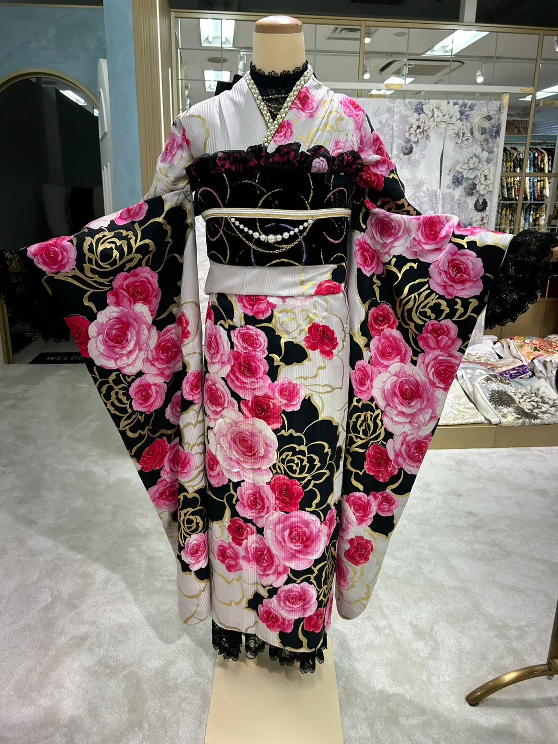 振袖　かわいい　レンタル　薔薇　派手　セシル　大阪　なんば　心斎橋