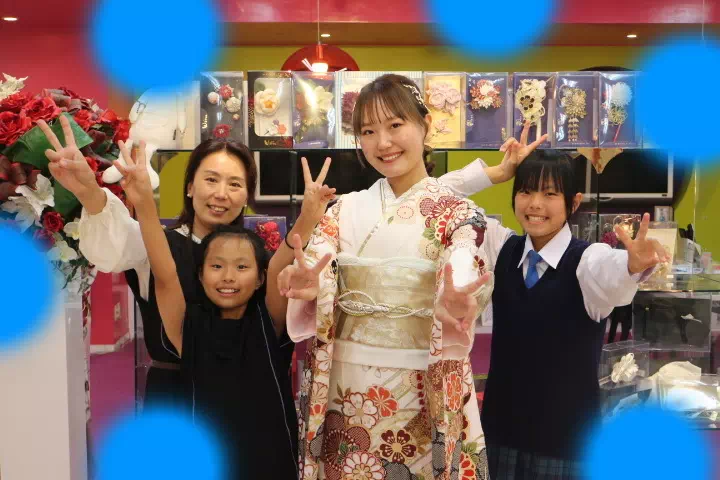 振袖　袴　レンタル　前撮り撮影会　かわいい　イマドキ　アルバム　ペット可　オシャレ　くすみカラー　古典　モード　神戸　三宮　明石　西宮市　三木市　淡路市
