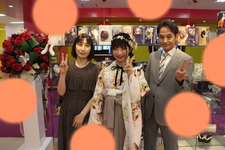 TAKAZEN戸店店袴　くすみ　前撮り撮影会　イマドキ　カワイイ　コディネート　振袖　レンタル　袴　