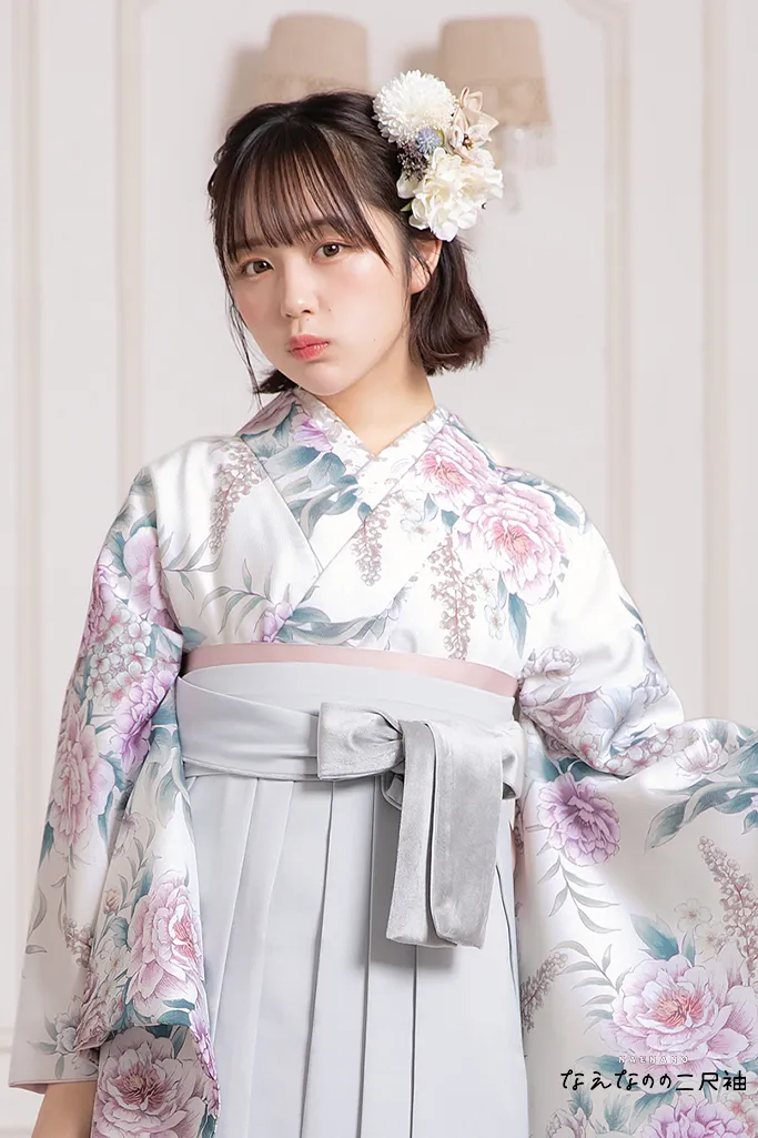 卒業式　レンタル　袴　可愛い　今どき　淡い色