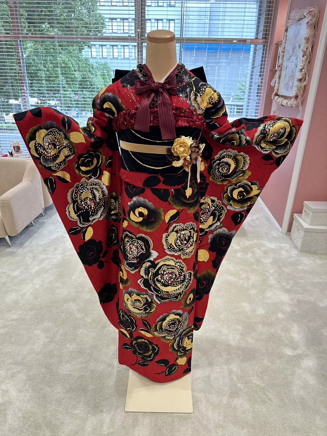 TAKAZEN姫路店　加古川市　高砂市　たつの市　振袖レンタル　人気振袖　姫路市　成人式　卒業式　袴　振袖　イマドキ振袖　香音　