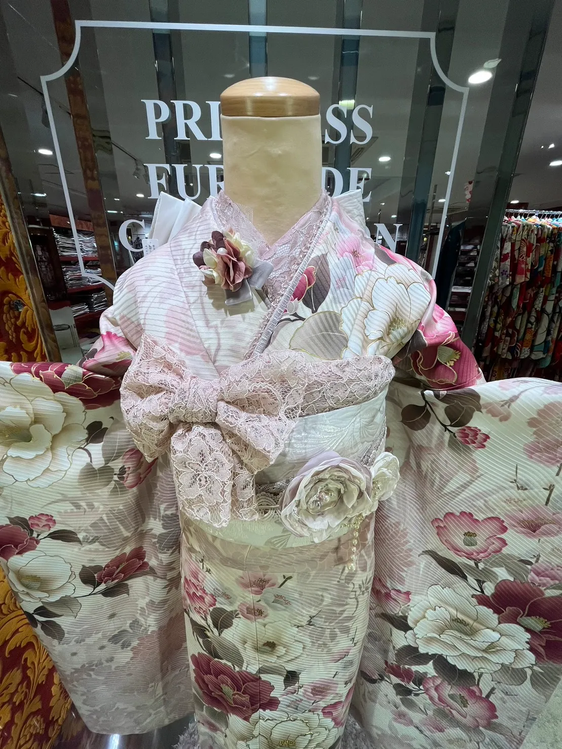 振袖　成人式　TAKAZEN