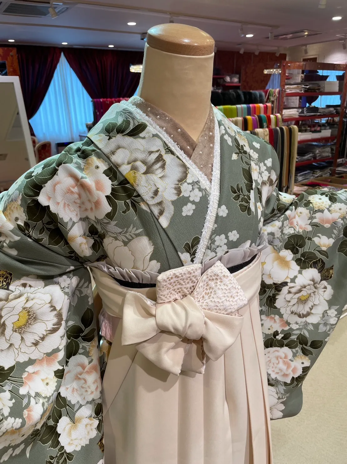 振袖　卒業式　TAKAZEN