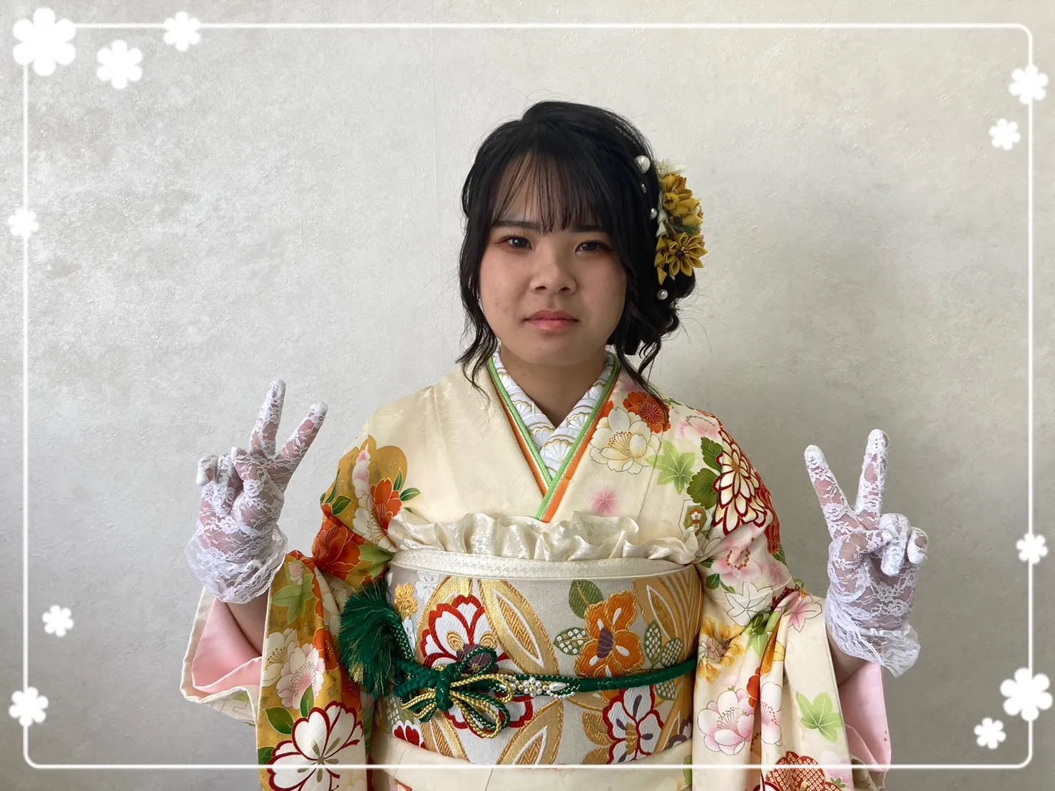 振袖レンタル　奈良　橿原　かわいい　クリーム色　緑　可愛い　