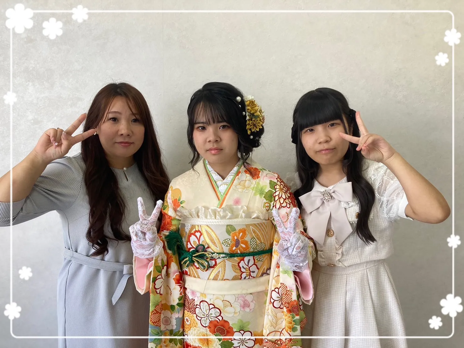 振袖レンタル　奈良　橿原　かわいい　クリーム色　緑　可愛い　