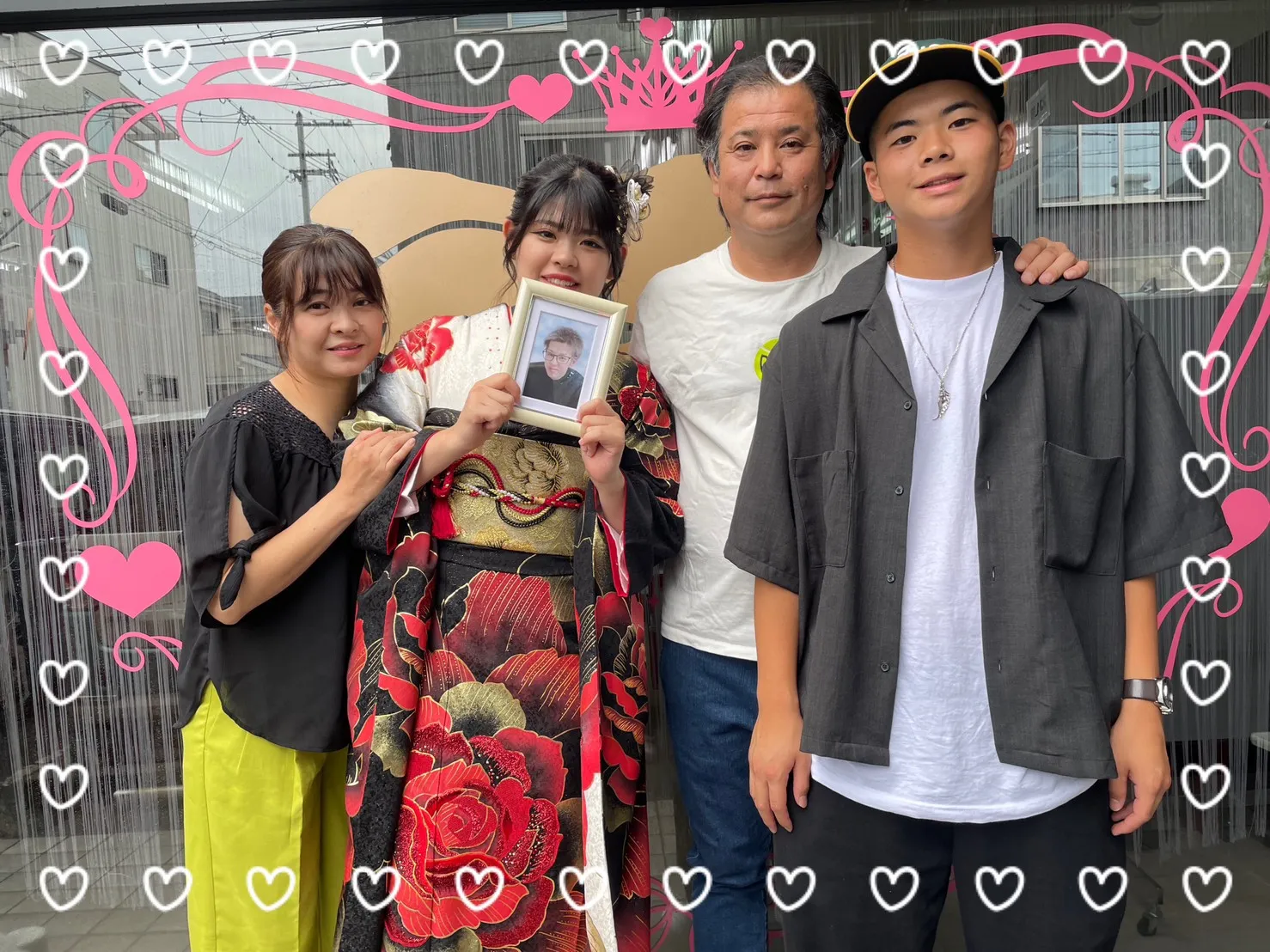 振袖　レンタル　奈良　前撮り撮影会　モード系　かっこいい　赤色　黒色　ゴールド