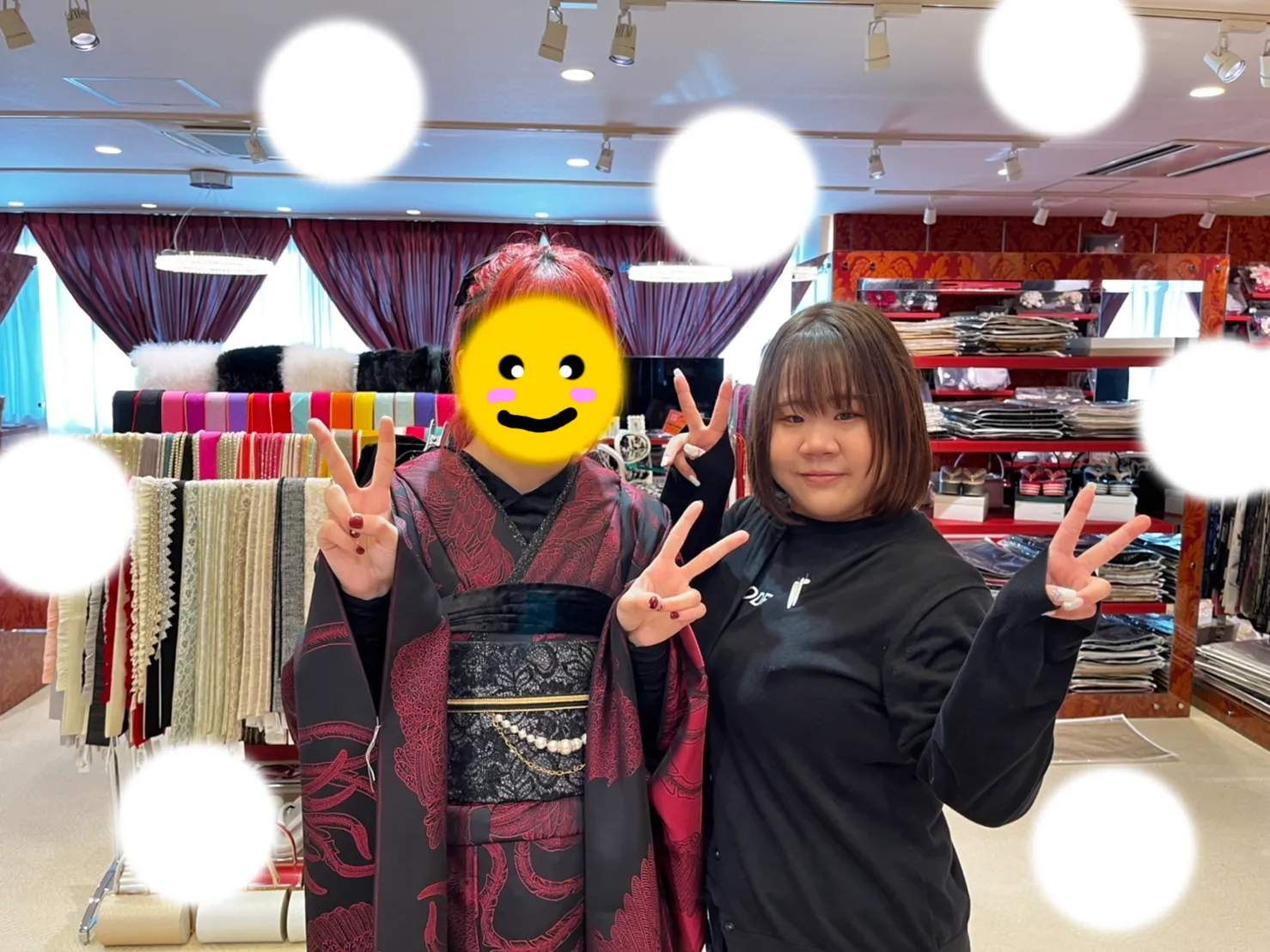 振袖レンタル　個性的　黒地　鳥柄　モダン