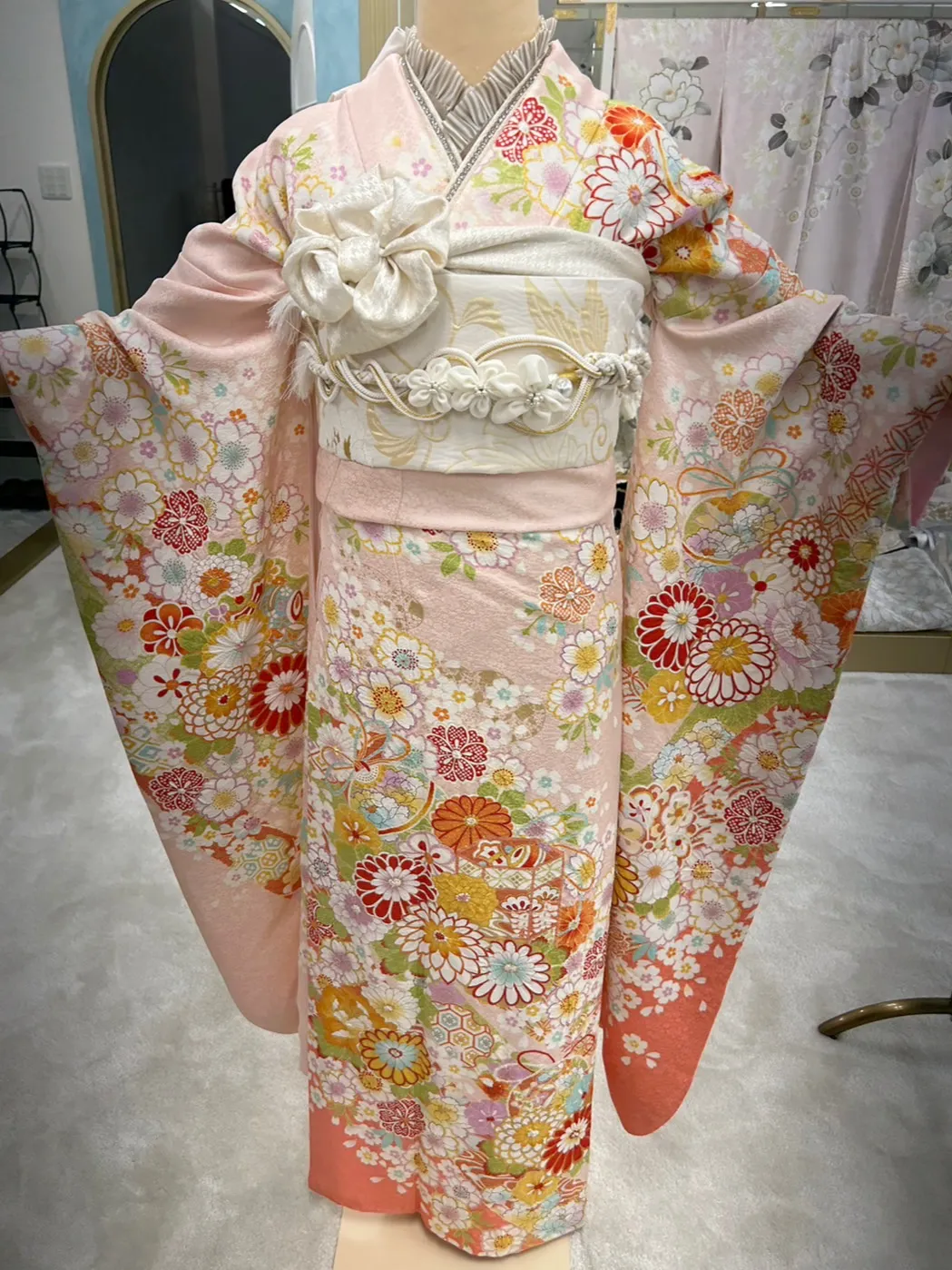 振袖　古典　かわいい　ピンク　ガーリー　イマドキ　レンタル　成人式　大阪　難波　心斎橋