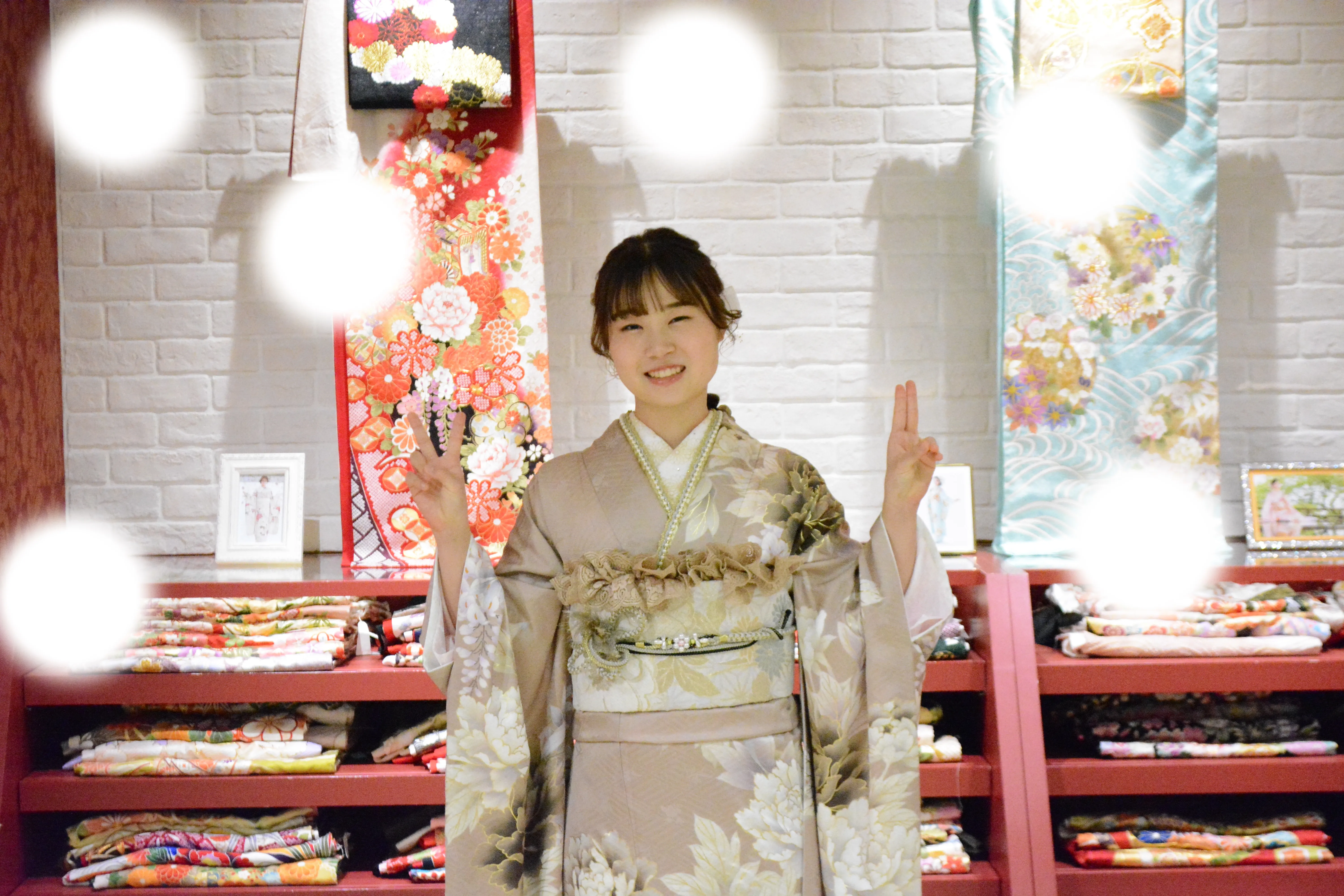 袴レンタル　振袖レンタル　くすみ　キラキラ　かわいい　梅田　大阪　安い　イマドキ　古典　くすみカラー　前撮り　ヴィンテージ　渋い