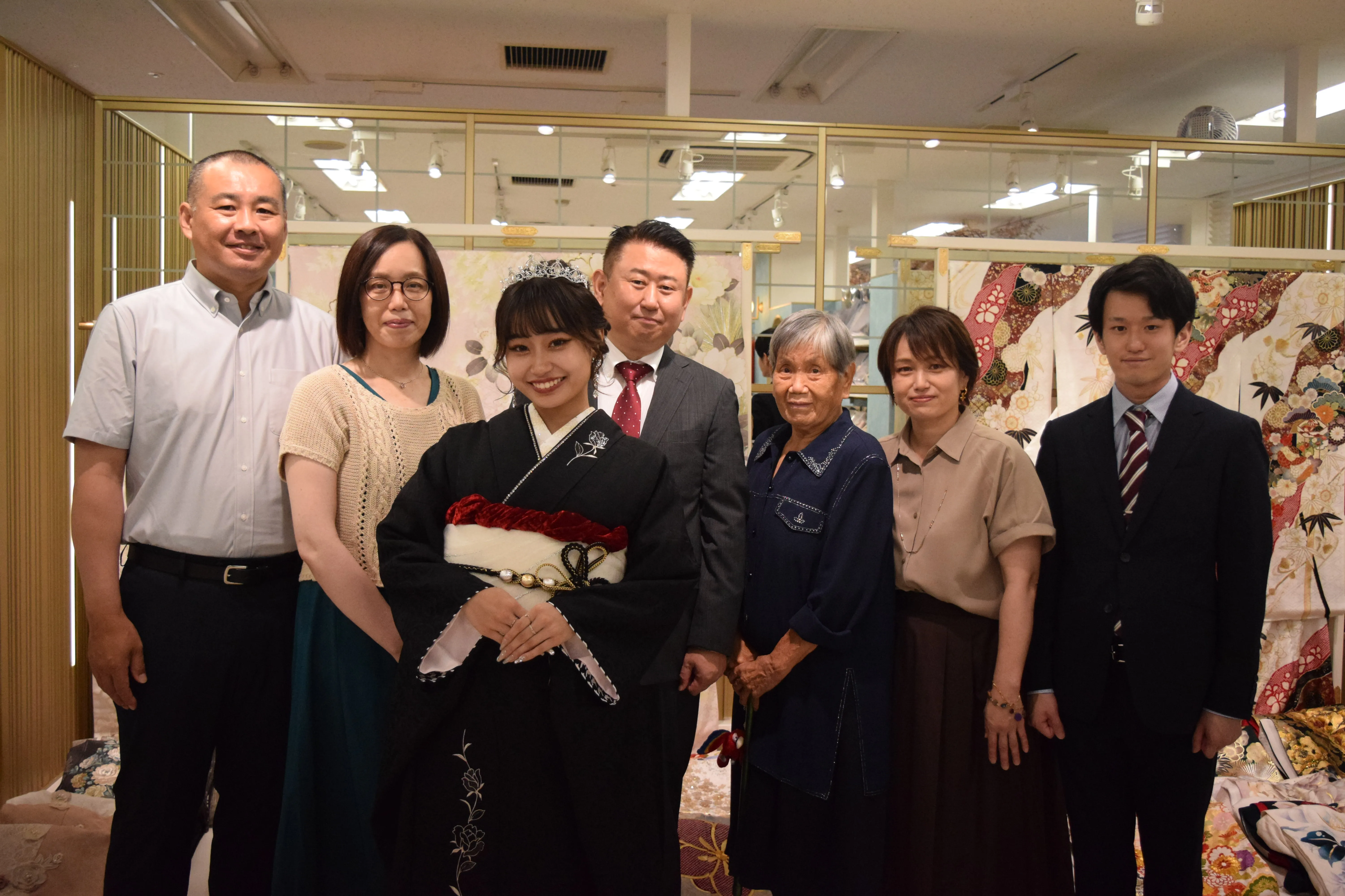 ヴｨンテージ　くすみ　振袖レンタル