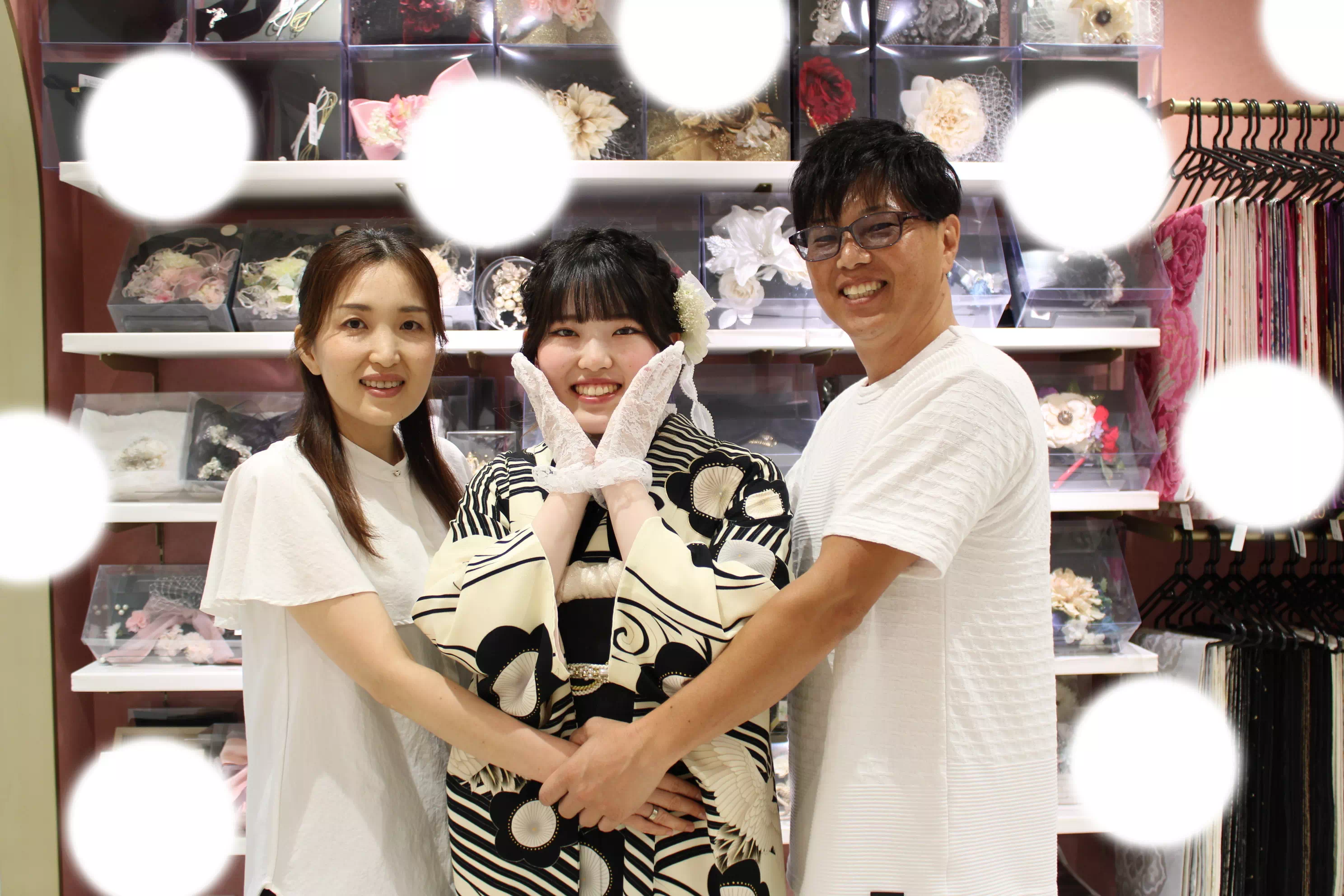 TAKAZEN姫路店　加古川市　高砂市　人気振袖　振袖レンタル　姫路市　成人式　卒業式　袴　振袖　イマドキ振袖　レトロ