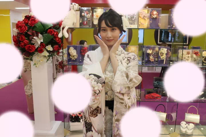 TAKAZEN神戸三宮店　前撮り撮影会　イマドキ　カワイイ　コディネート　振袖　レンタル　くすみ　派手　キラキラ　かわいい　おしゃれ　イマドキ　成人式　紫　パープル　人気