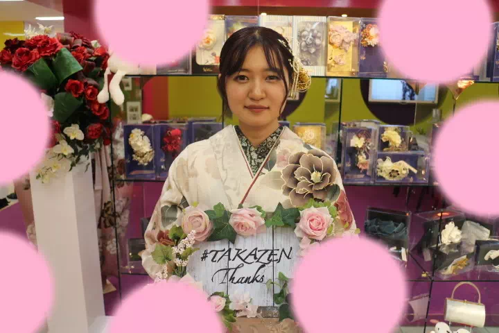 TAKAZEN神戸三宮店　前撮り撮影会　イマドキ　カワイイ　コディネート　振袖　レンタル　袴　　くすみ　イマドキ　おしゃれ　人気