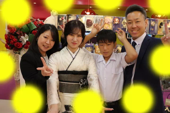 TAKAZEN神戸三宮店　前撮り撮影会　イマドキ　カワイイ　コディネート　振袖　レンタル　くすみ　派手　キラキラ　かわいい　おしゃれ　イマドキ　成人式