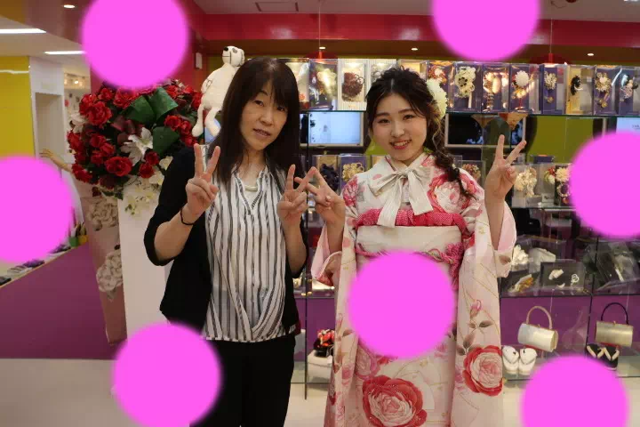 TAKAZEN神戸店かわいい　ピンク　前撮り撮影会　イマドキ　カワイイ　コディネート　振袖　レンタル　袴　