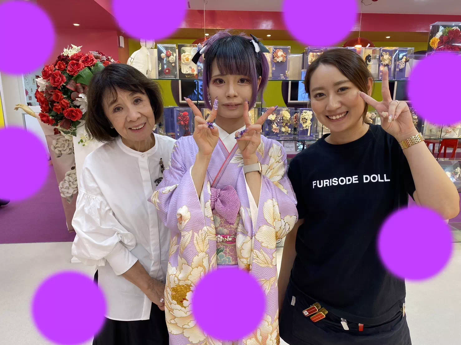 TAKAZEN神戸三宮店　前撮り撮影会　イマドキ　カワイイ　コディネート　振袖　レンタル　くすみ　派手　キラキラ　かわいい　おしゃれ　イマドキ　成人式　結婚式　参列　紫　シンプル　大柄　正統派