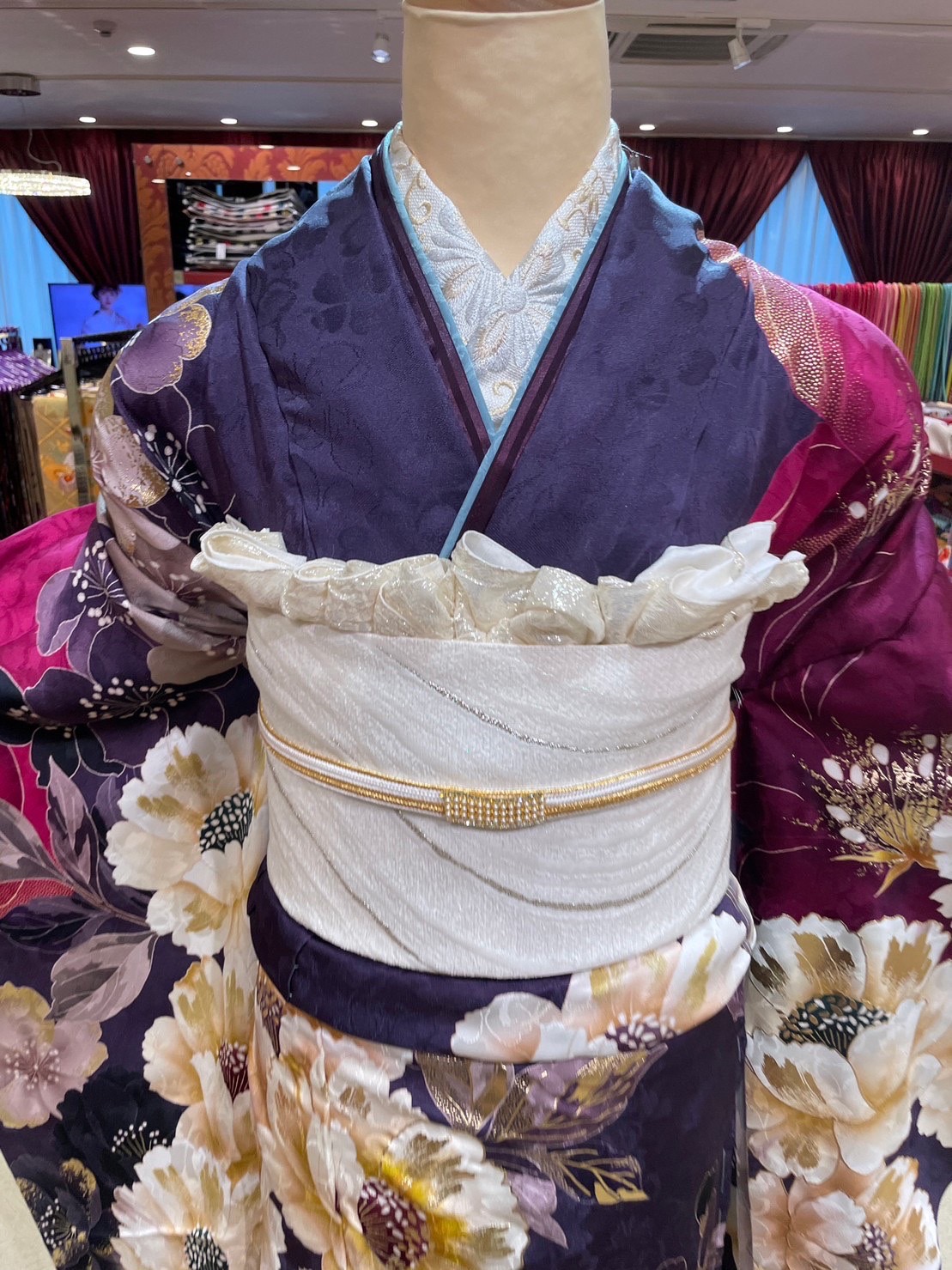 振袖　レンタル　池田エライザ　紫