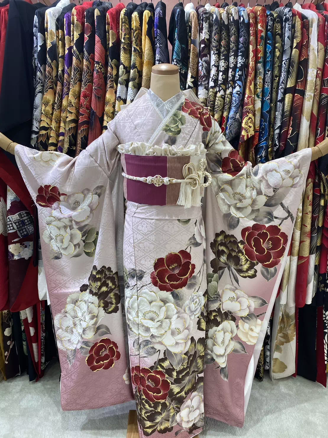 TAKAZEN姫路店　加古川市　高砂市　人気振袖　振袖レンタル　姫路市　成人式　卒業式　袴　振袖　イマドキ振袖　香音　