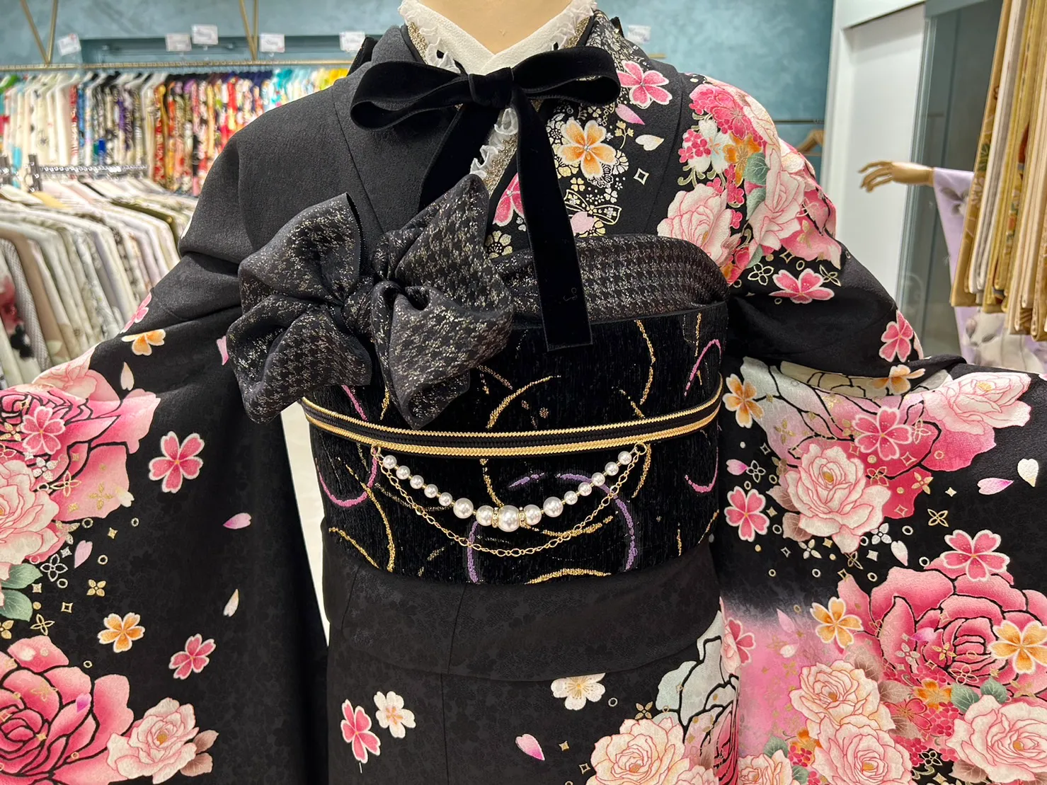 振袖　レンタル　かわいい　黒　ピンク　イマドキ