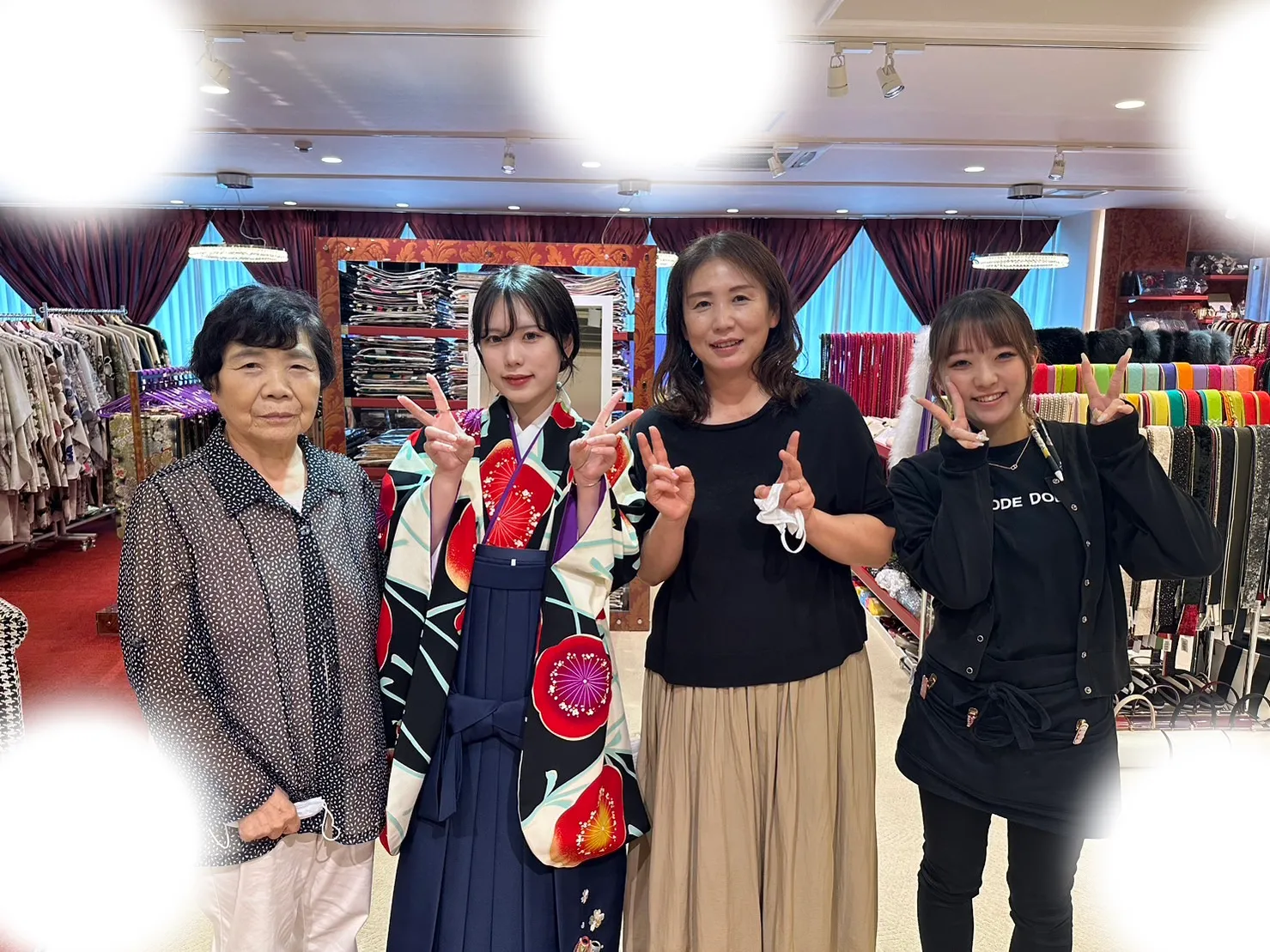 【TAKAZEN大阪梅田本店】♡18日　本日のレトロ柄おしゃれ袴姫ちゃん♡