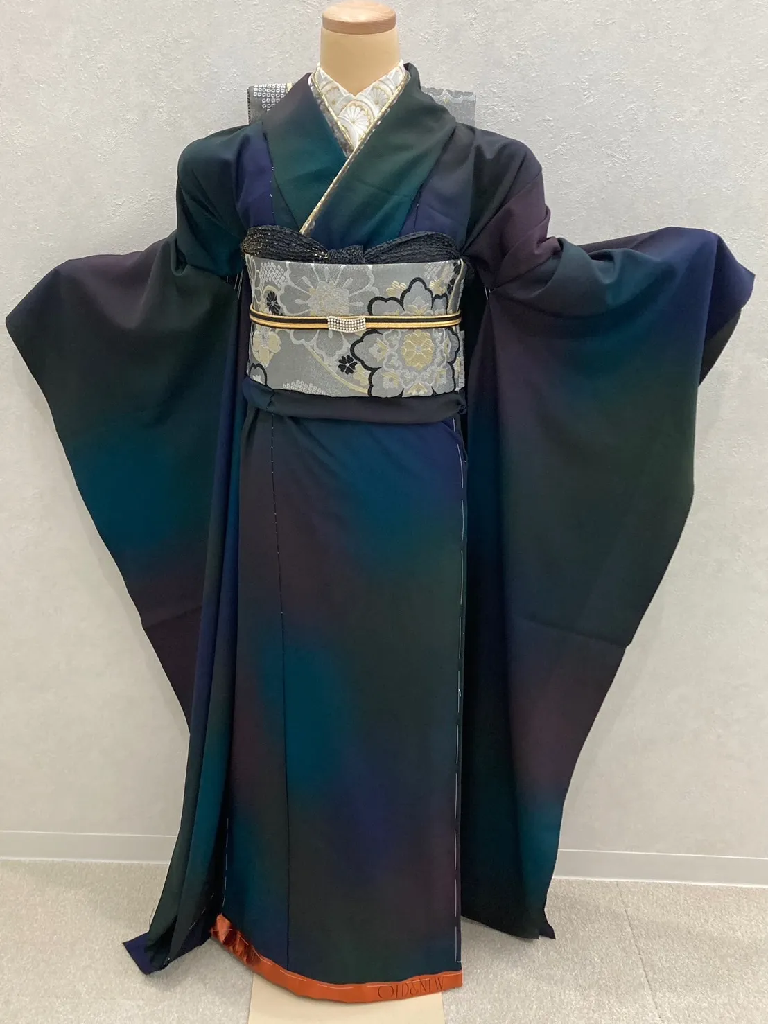 振袖レンタル　奈良　橿原　かわいい　おしゃれ　個性派　かわいい　かっこいい　くすみ　イマドキ　