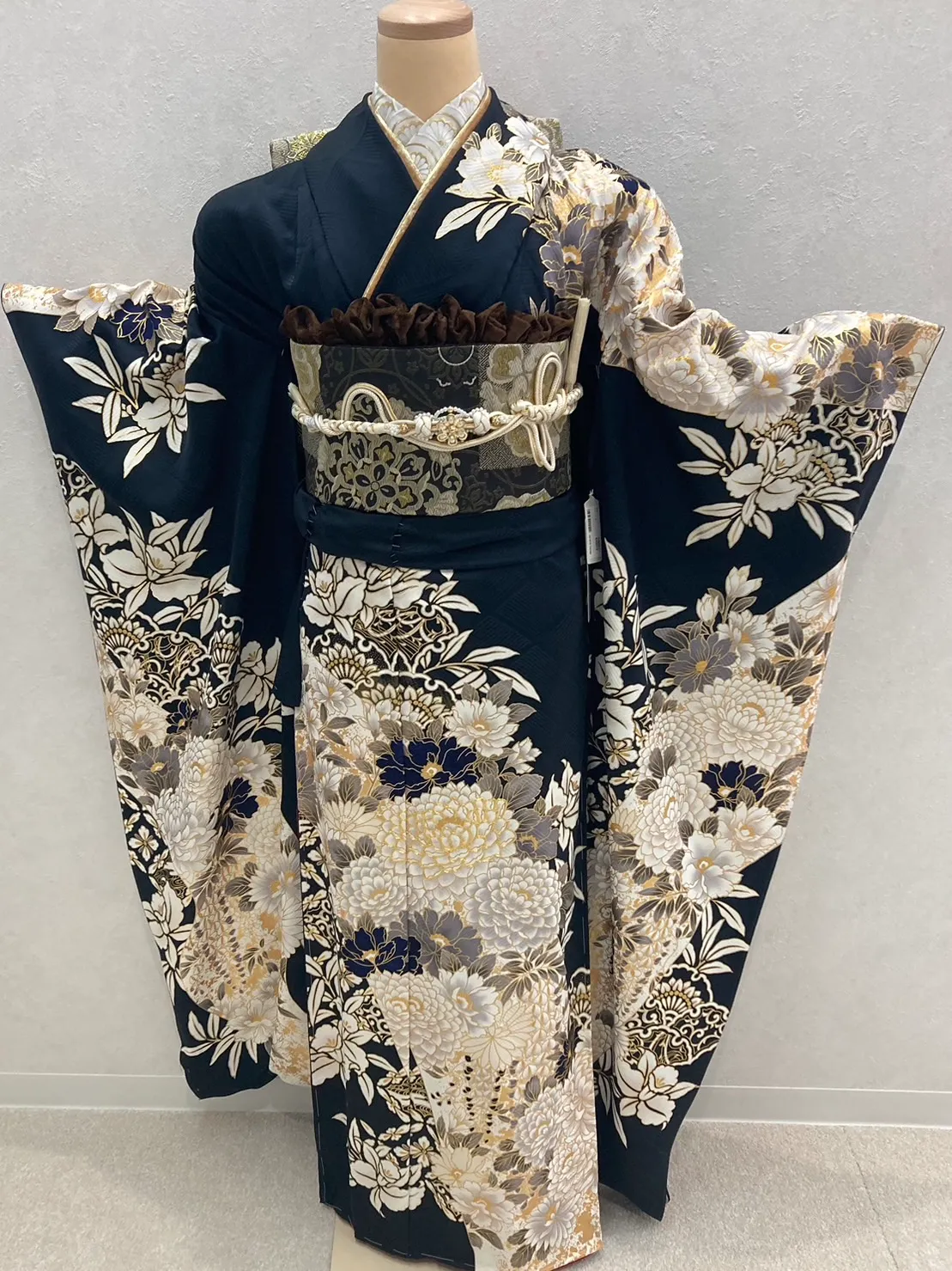 振袖レンタル　奈良　橿原　かわいい　おしゃれ　個性派　かわいい　かっこいい　くすみ　イマドキ　