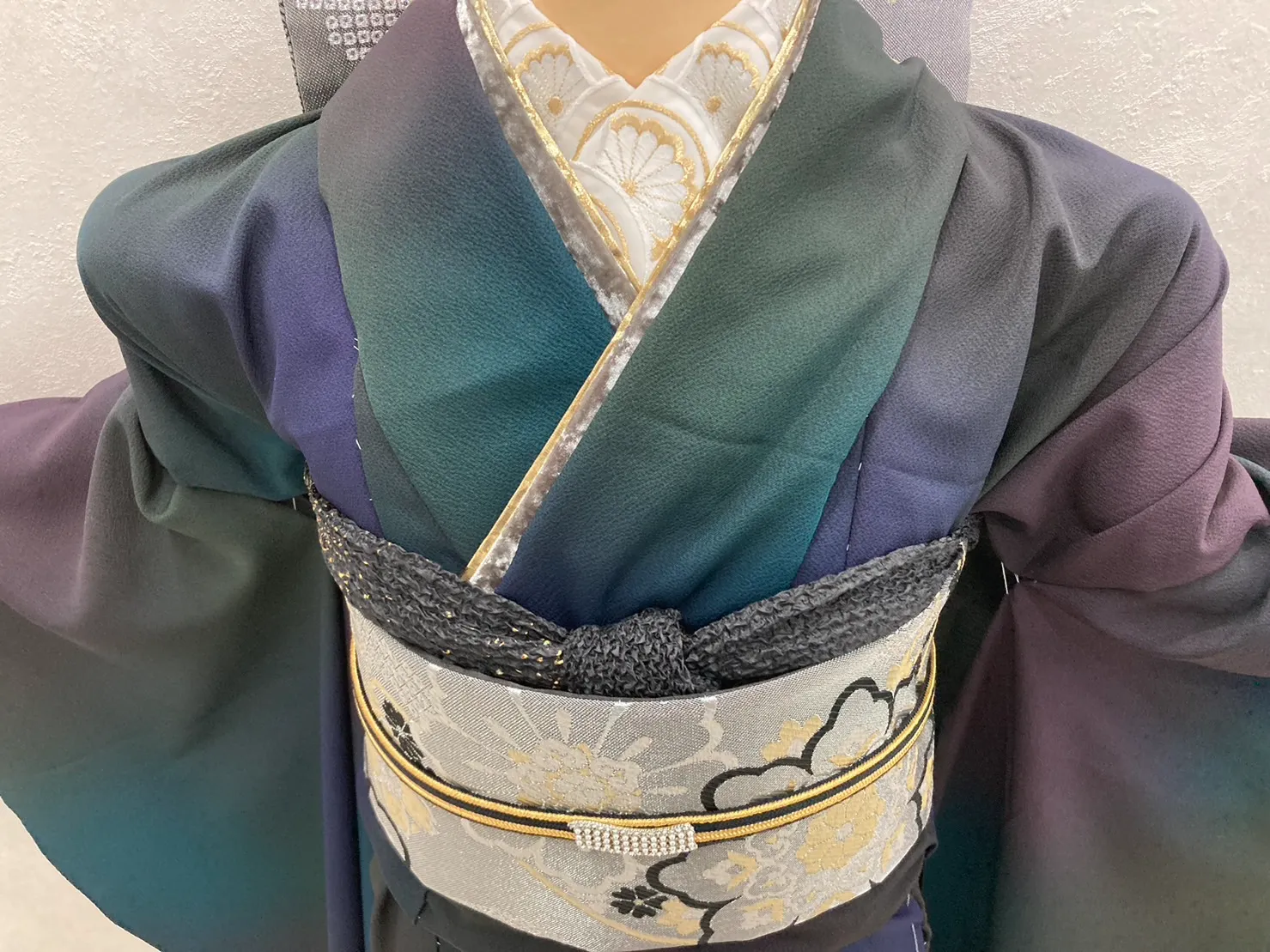 振袖レンタル　奈良　橿原　かわいい　おしゃれ　個性派　かわいい　かっこいい　くすみ　イマドキ　