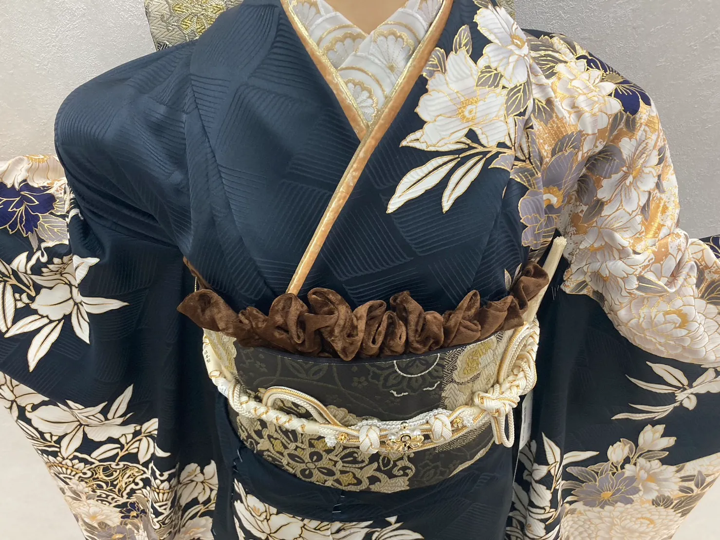 振袖レンタル　奈良　橿原　かわいい　おしゃれ　個性派　かわいい　かっこいい　くすみ　イマドキ　