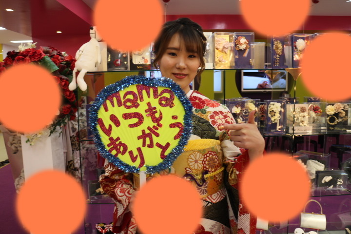 TAKAZEN神戸三宮店　前撮り撮影会　イマドキ　カワイイ　コディネート　振袖　レンタル　くすみ　派手　キラキラ　かわいい　おしゃれ　イマドキ　成人式　正統派　古典　王道　赤　上品