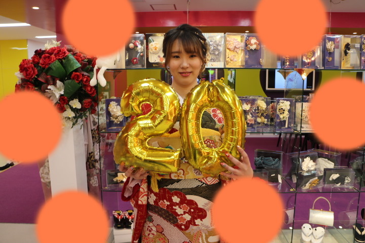 TAKAZEN神戸三宮店　前撮り撮影会　イマドキ　カワイイ　コディネート　振袖　レンタル　くすみ　派手　キラキラ　かわいい　おしゃれ　イマドキ　成人式　正統派　古典　王道　赤　上品