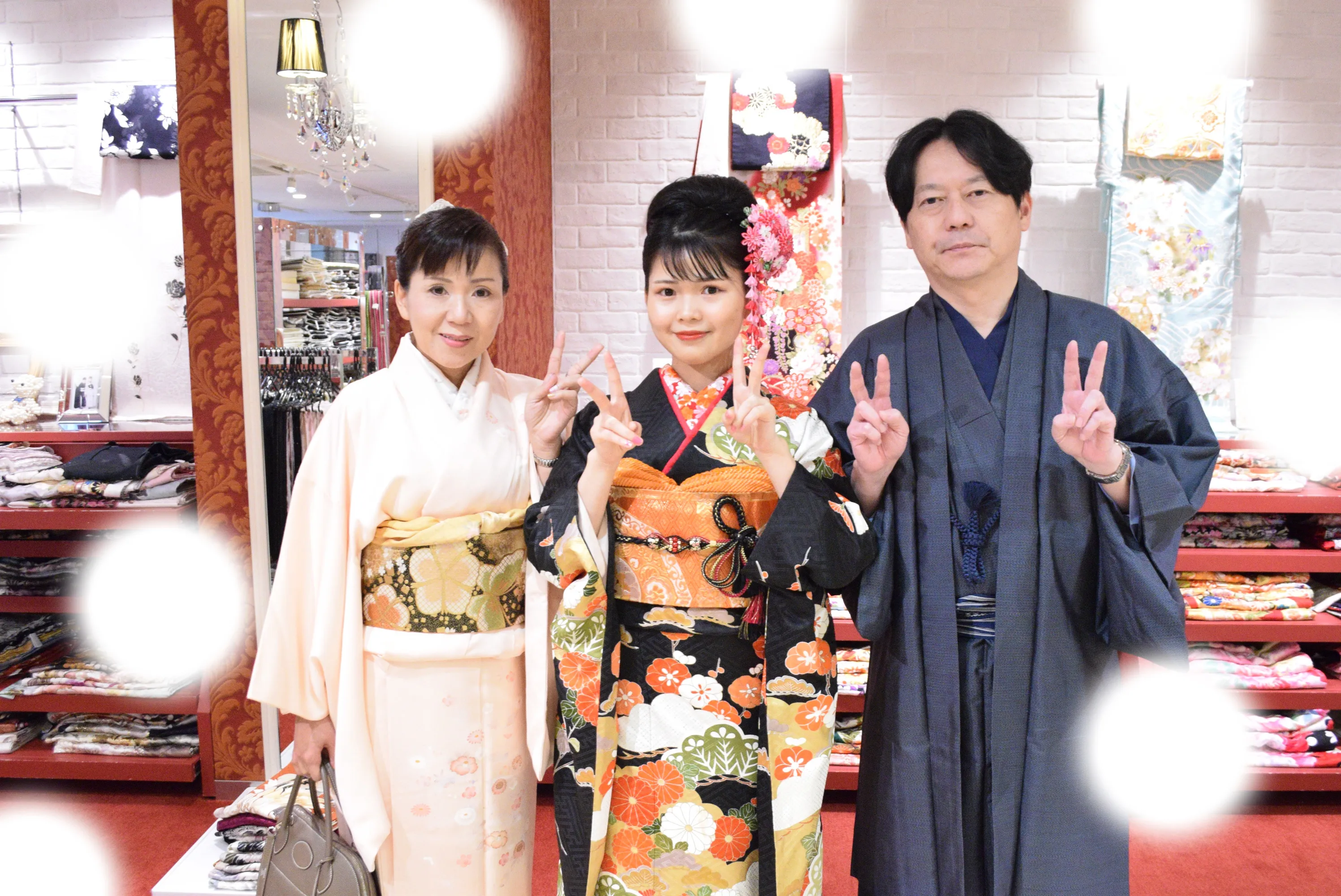 袴　振袖　レンタル　大阪　梅田　安い　かわいい　イマドキ　くすみカラー　レース　オシャレ　派手　被らない　個性的　シンプル　前撮り　ペット可