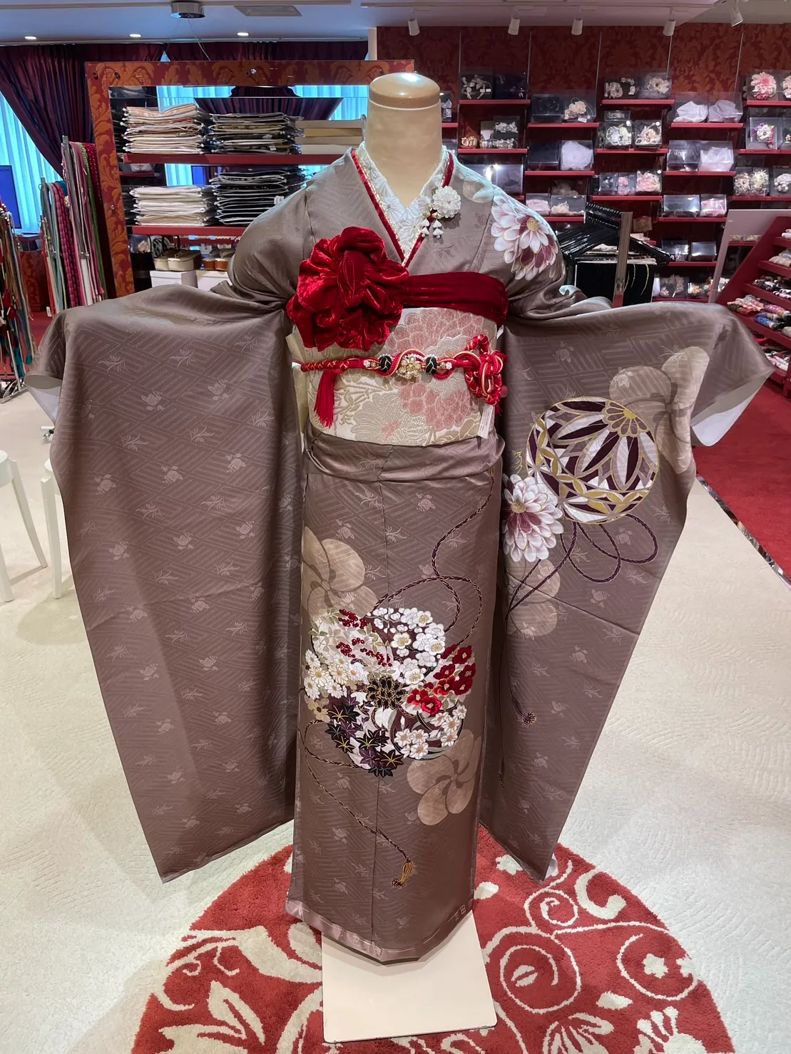 袴レンタル　振袖レンタル　くすみ　キラキラ　かわいい　梅田　大阪　安い　イマドキ　古典　くすみカラー　前撮り　ヴィンテージ　渋い