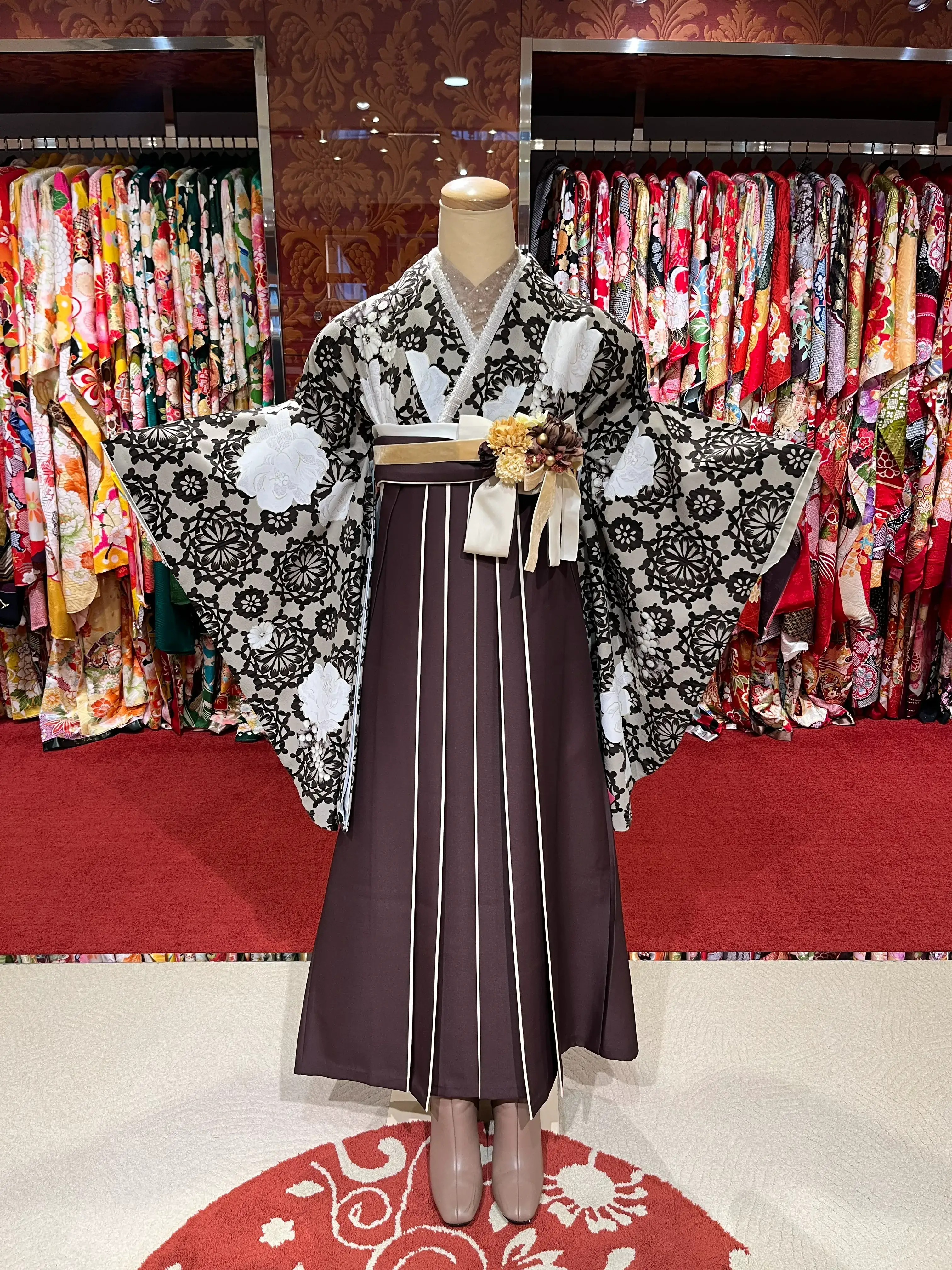 成人式　前撮り　梅田　袴　くすみカラー　かわいい　イマドキ　淡色　古典　タカゼン　撮影