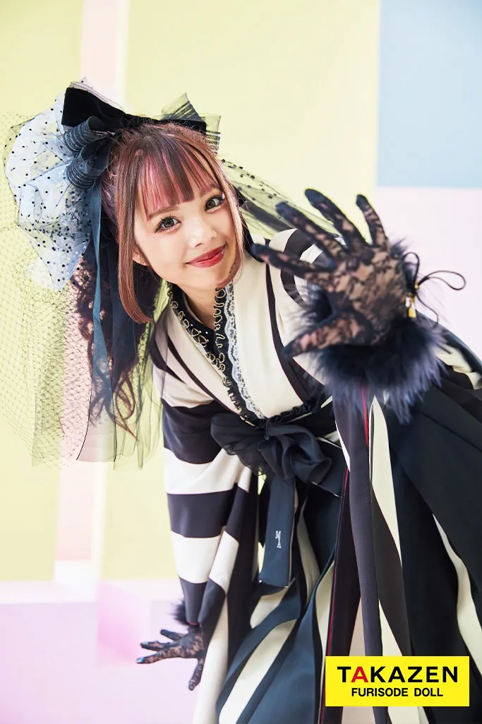 振袖　かわいい　レトロ　個性的　あいさ