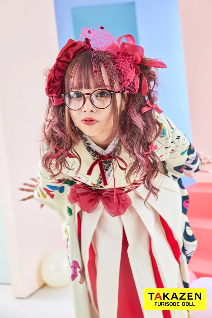 振袖　かわいい　レトロ　個性的　あいさ
