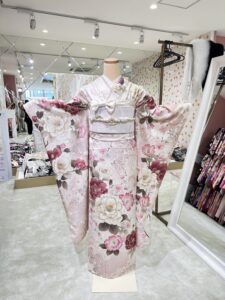 2025年成人式　2026年成人式　姫路市成人式　振袖レンタル　姫路振袖レンタル　袴レンタル　クチコミNo1　くすみカラー振袖　ピンク　カワイイ　イマドキ振袖