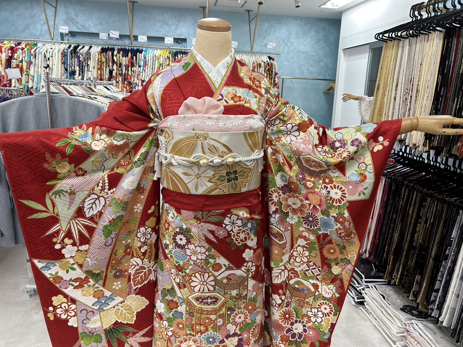 振袖　かわいい　古典系　心斎橋　なんば　大阪　成人式