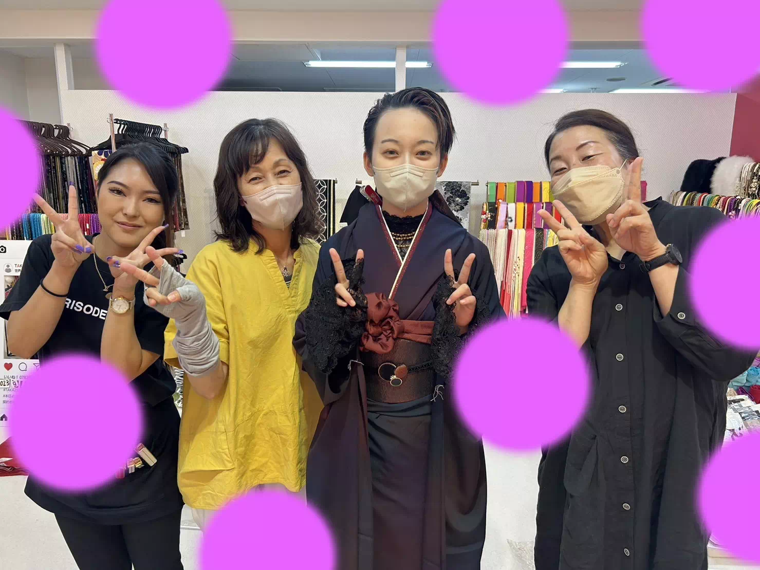 TAKAZEN神戸三宮店　前撮り撮影会　イマドキ　カワイイ　コディネート　振袖　レンタル　くすみ　派手　キラキラ　かわいい　おしゃれ　イマドキ　成人式 ヴィンテージ　無地　かっこいい　おしゃれ　シンプル