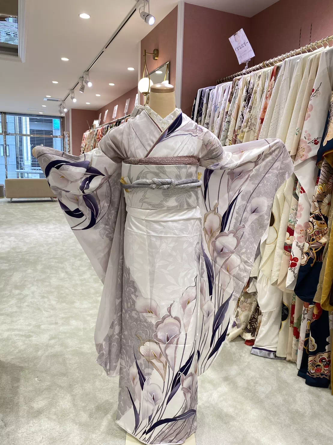 TAKAZEN姫路店　加古川市　高砂市　たつの市　人気振袖　振袖レンタル　姫路市　成人式　卒業式　袴　振袖　イマドキ振袖　香音　